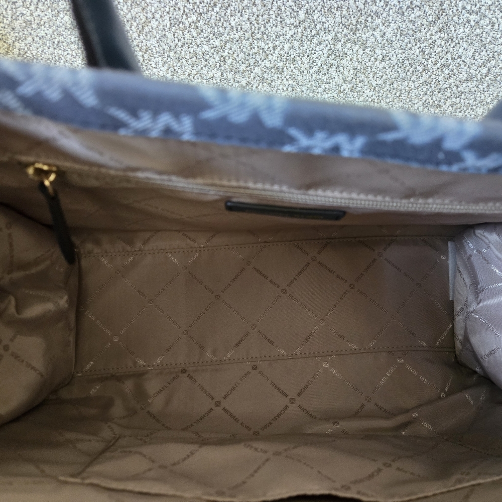 Michael Kors Navy MK Monogram Tote with Crossbody Strap - Picture 2 of 12